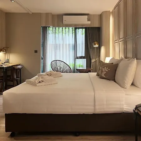 @Nares Hotel