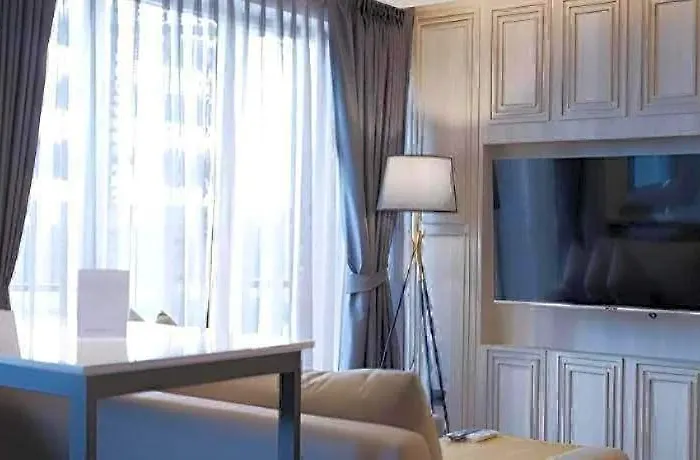 Hotel @nares Bangkok