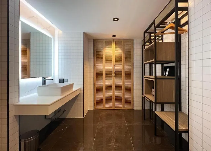 Hotel @nares Bangkok